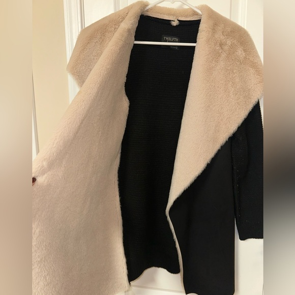 Black Coat with Faux Fur Collar - Picture 6 of 8